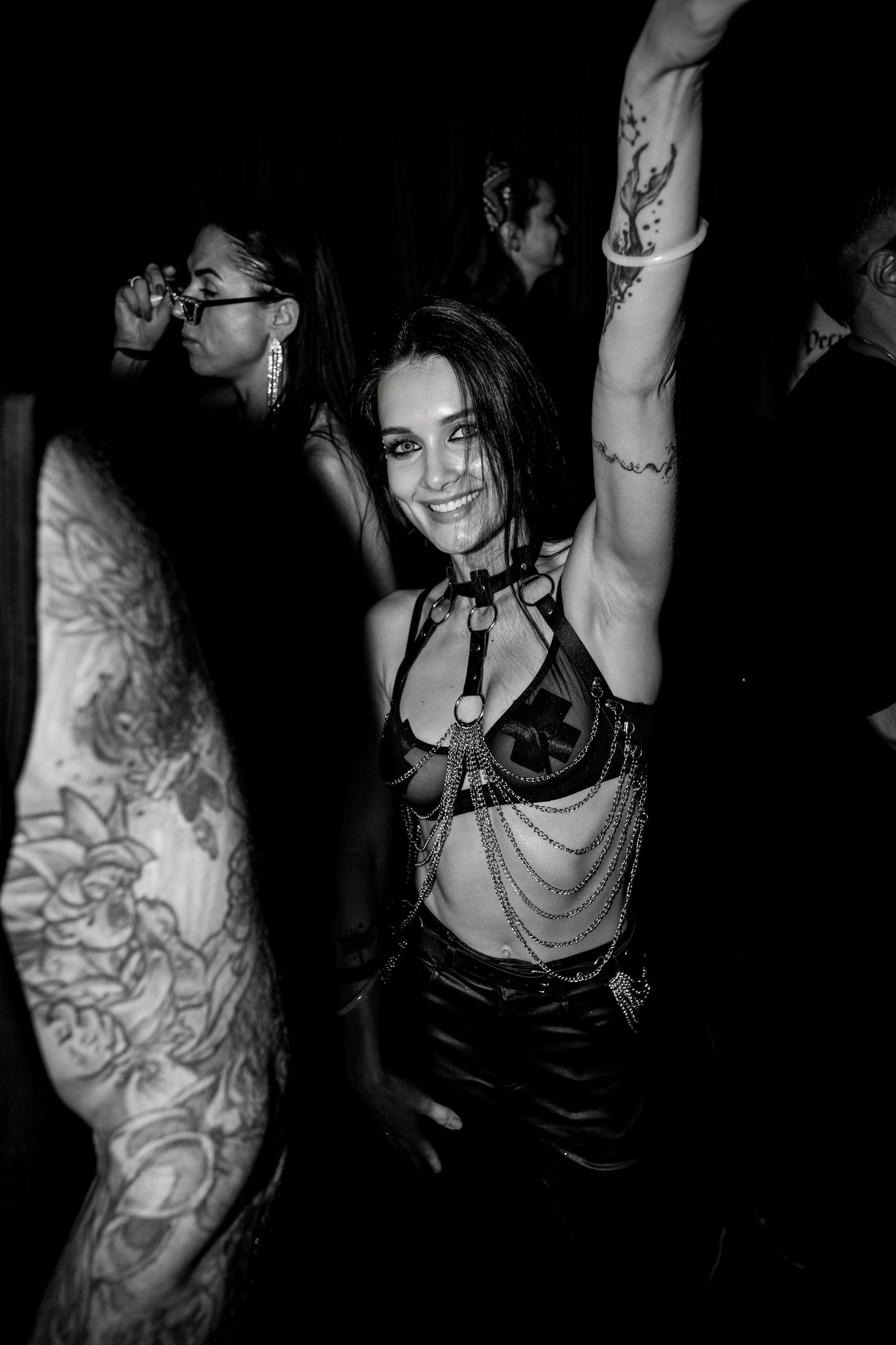 OMENX: ISEIGINIAI STUDIO ECHOMEN